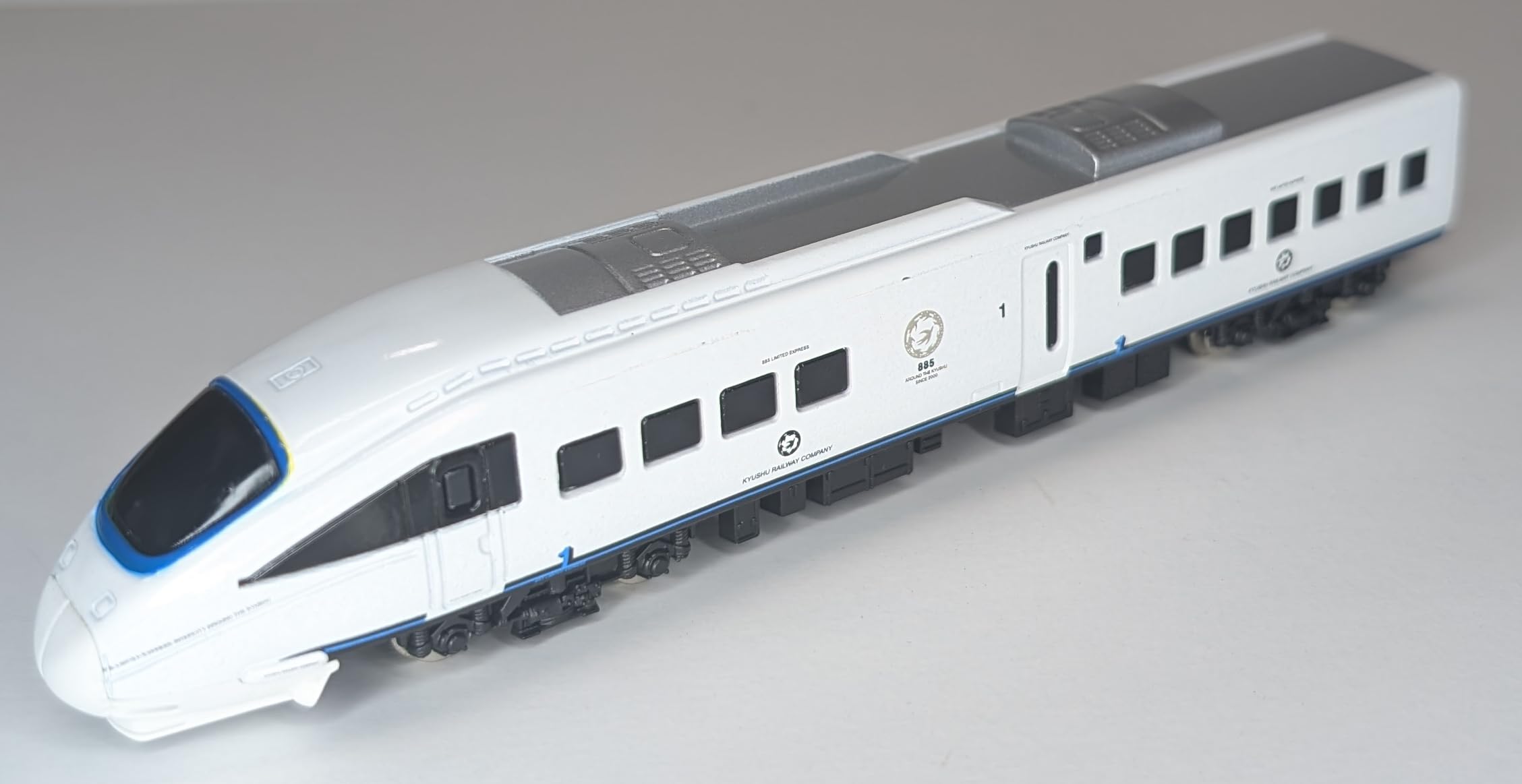 

TRANE in N gauge scale model 45 885 series express train [Made Japan] die-cast No.