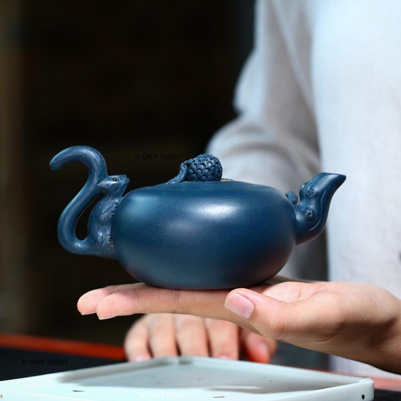 230ml Chinese Yixing Purple Clay Teapot Famous Handmade Squirrel Shape Zisha Tea Pot Beauty Kettle Teaware Tea Ceremony Gifts