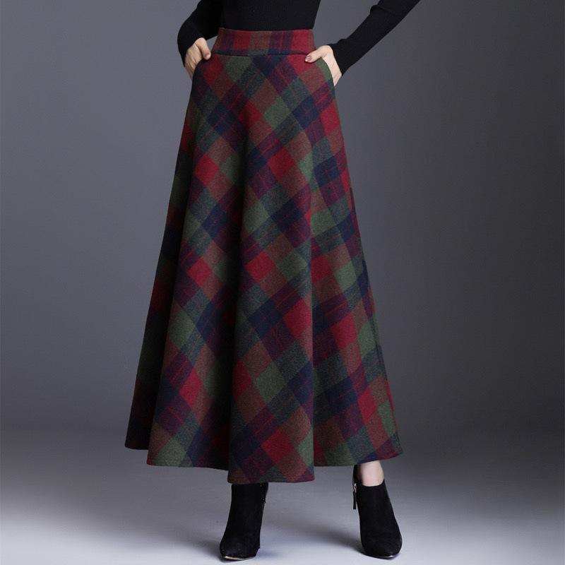 Women's 2024 Autumn/Winter Korean Plaid Wool-Blend A-Line Midi Skirt - Slimming, Thickened, Large Hem