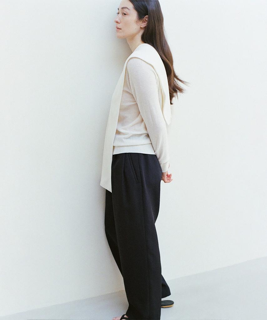 Beullaengkeulumumeon Lena Soft Pullover_Ivory