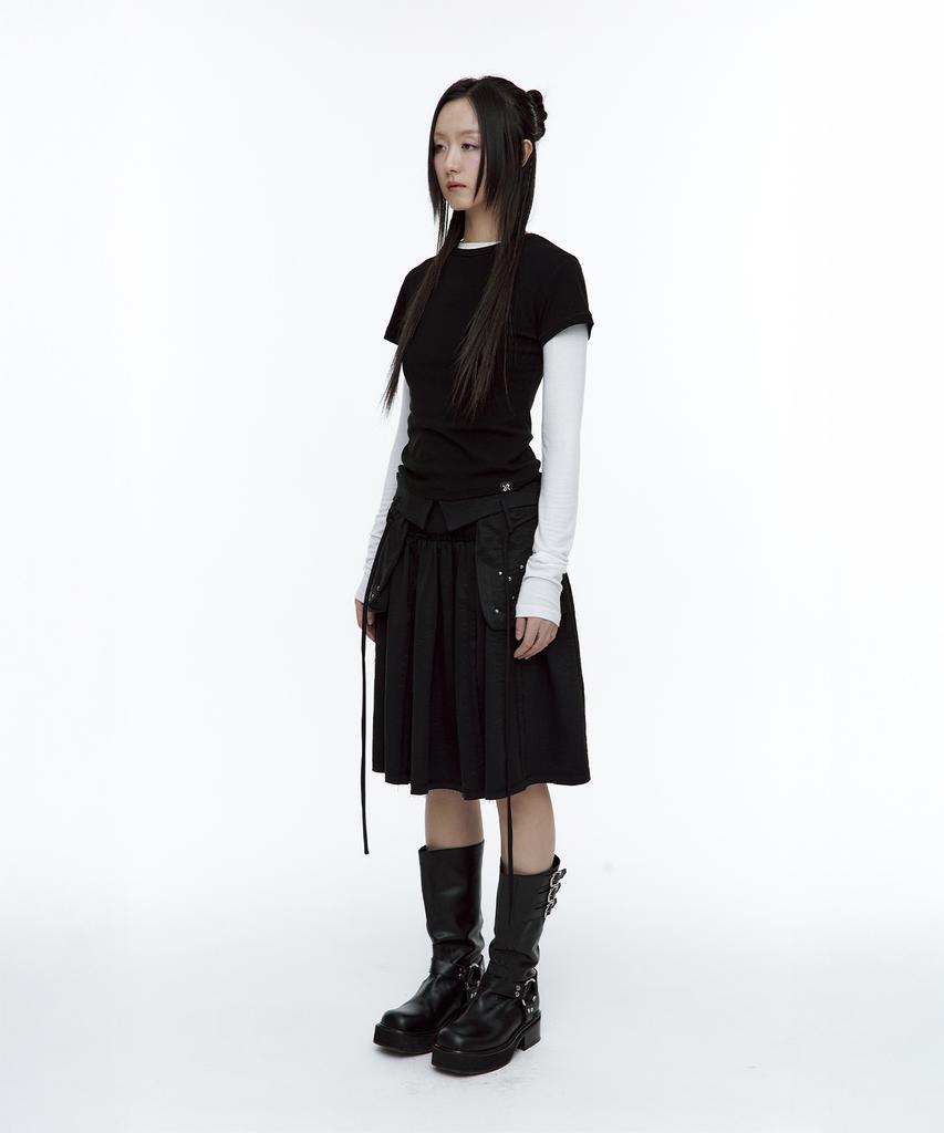 Rough Neck Out-Pocket Pleated Skirt Black