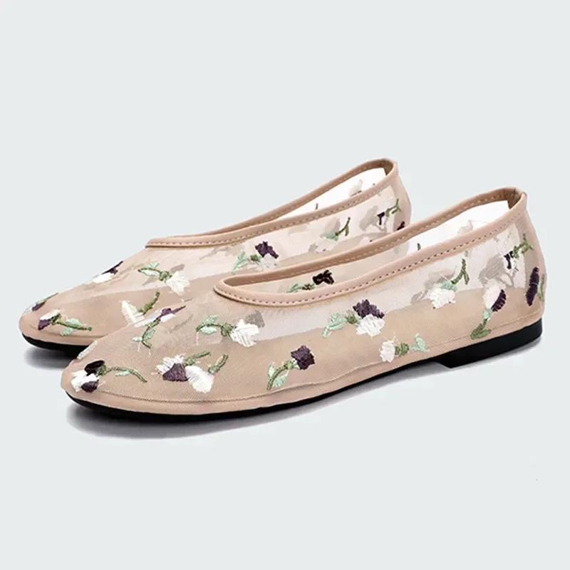 Fashion Hand Embroidered Flowers Designer Mesh Hollow Flats Ballet Shoes Women Summer Light Breathable Mary Jane Shoe Elegant Mules Shoe
