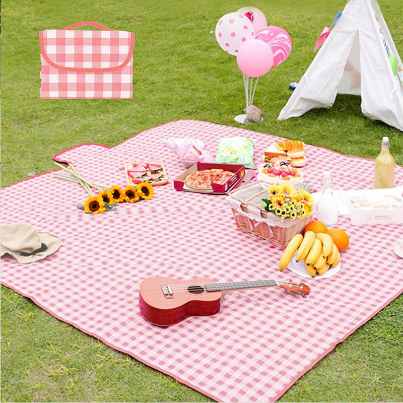 

Водонепроницаемый коврик для пикника и кемпинга на открытом воздухе — портативный, толстый, влагонепроницаемый для пляжа, газона или палатки. 150cm x 200cm