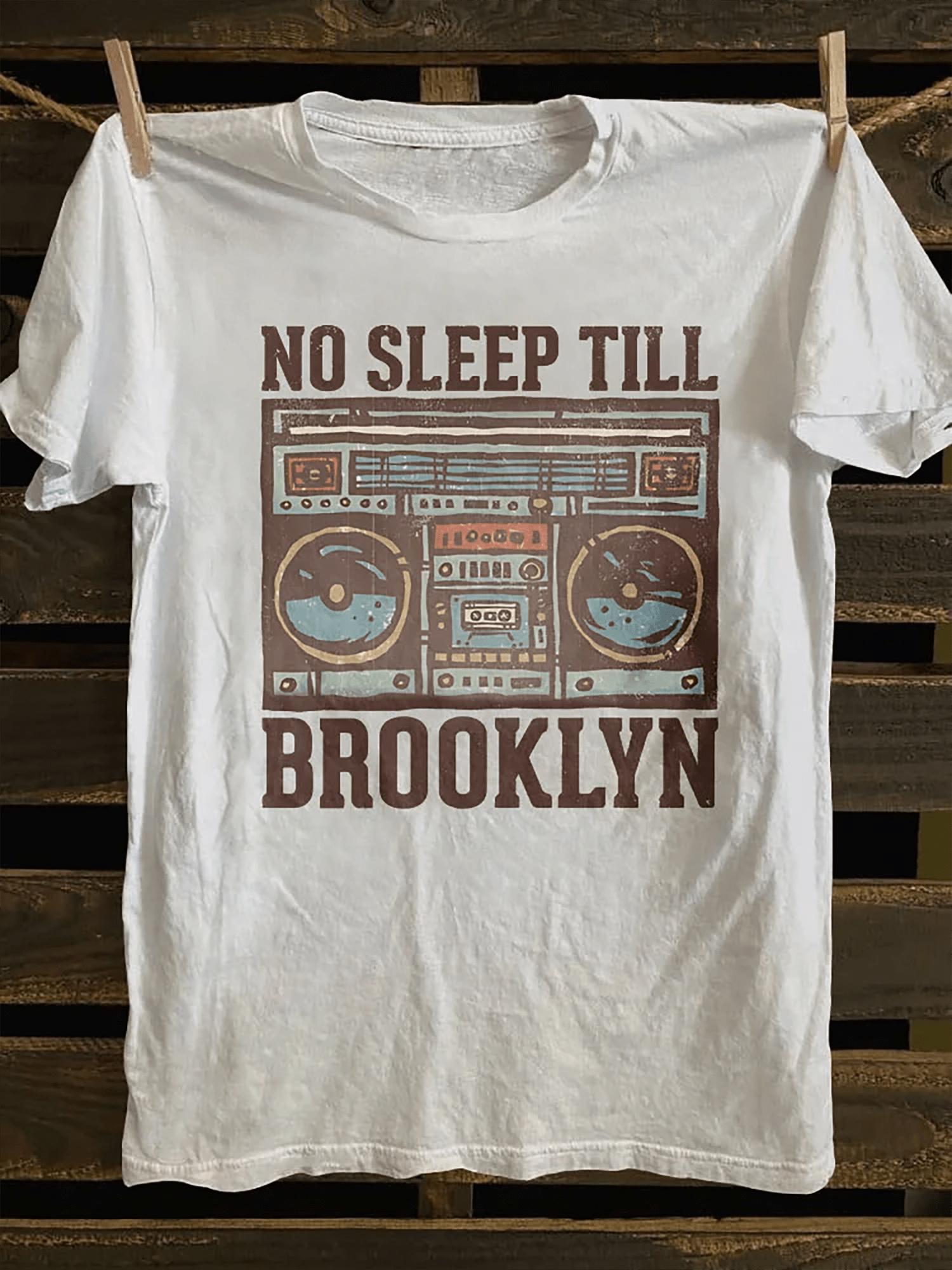 Men s Heavyweight T-Shirt - Vintage Brooklyn Boombox Graphic Short Sleeve M