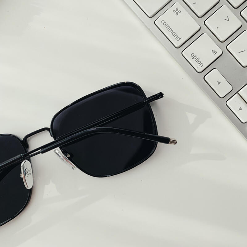 The Classic 32025 C2 BLACK