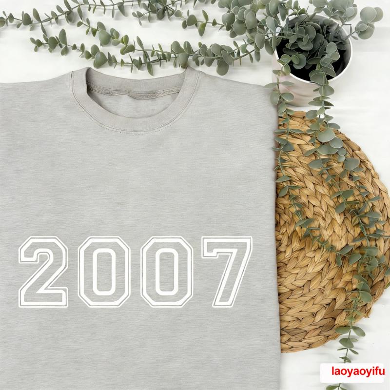 Retro Year Birthday Jumper Personalised Gift for Her Simple Figure Printed Tshirt Tops Tee Shirt Short Customized Unisexy Colors