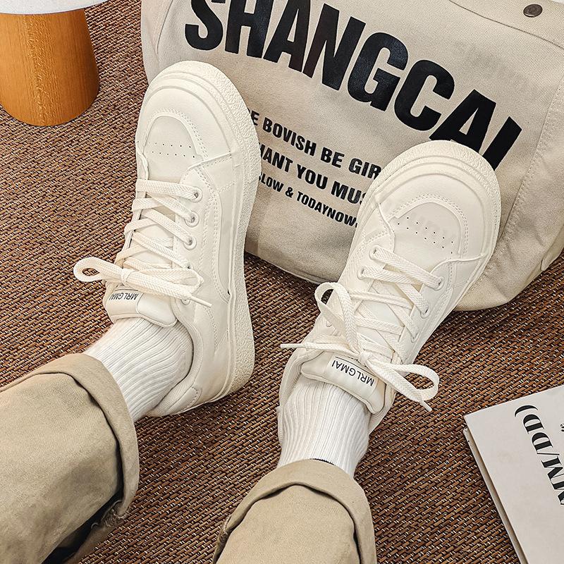 Chaussures de Skate Légères pour Hommes 2026 Printemps Automne Nouvelles Extérieur Antidérapantes Tendance Plates Confortables Lacets Décontractées Plateforme Baskets