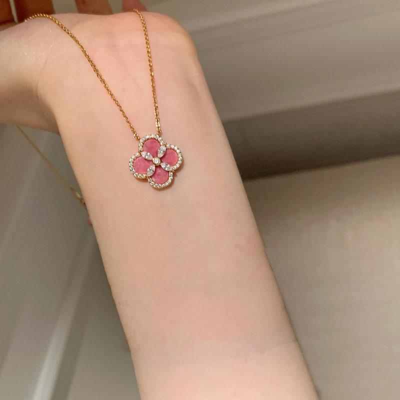 Vintage Medieval Rose Pink Flower Seiko Flash Diamond Clover Bracelet Necklace Stud Earrings Dopamine Vintage Set