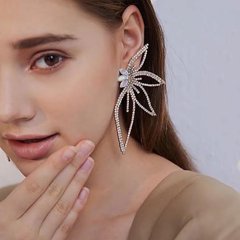 New Personality Exaggeration Full of Zircon Big Butterfly Wings Stud Earrings for Women Luxury Charm Party Jewelry Accessories