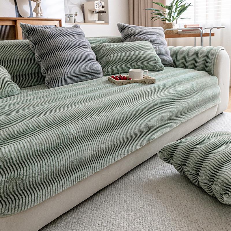 New Retro Style Thick Sofa Cover Fabric Autumn And Winter One-Piece Anti Slip Living Room Sofa Cushion Breathable And Soft