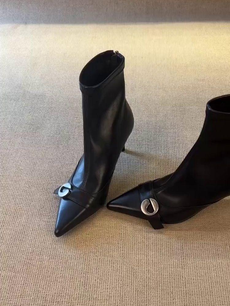 Niche Design Belt Buckle Pointed Head Thin Heel Short Boots Women's 2025 Autumn and Winter New Thin Rear Zipper High Heel Fashion Boots