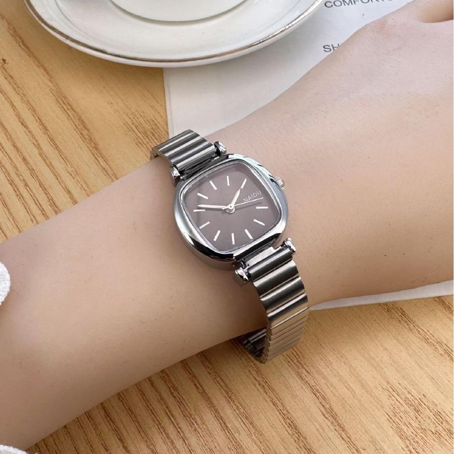 College Style Watch Women Students Korean Version Simple Temperament Small dial Square Ladies Versatile Fashion Quartz Watches