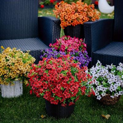 4 Stück Künstliche Seidenblumen Outdoor Faux Blumen Plastik Stoff Grünpflanzen zum Hängen Pflanzgefäß Küche Zuhause Hochzeit Garten Dekoration