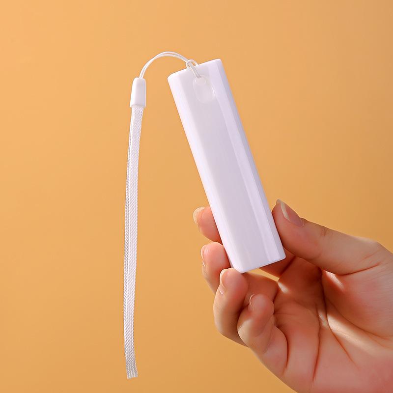 Niedliche Cartoon Tragbare Sprühflasche mit Trageseil, Mini Allzweck-Parfümflasche, Kleine Sprühflasche für Mädchenparfüm.