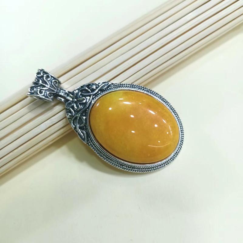 Geometric Gemstone Necklace Pendant With Embedded Semi Precious Stones For Fashion Jewelry Enthusiasts