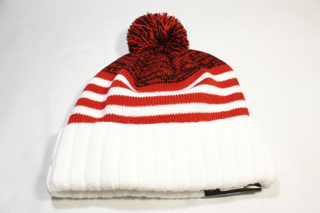 San Francisco 49ers New Era NFL Snowfall Stripe Cuffed Knit Hat