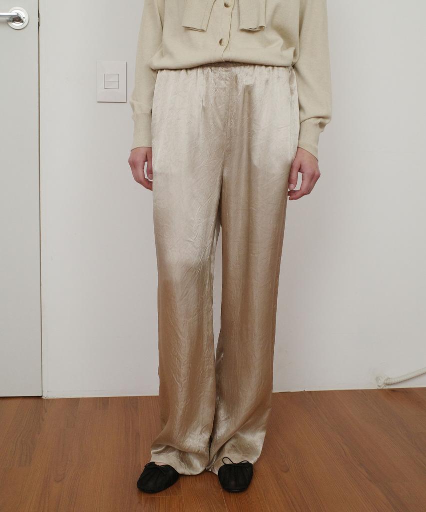 Enor Glossy Satin Banding Pants - Beige