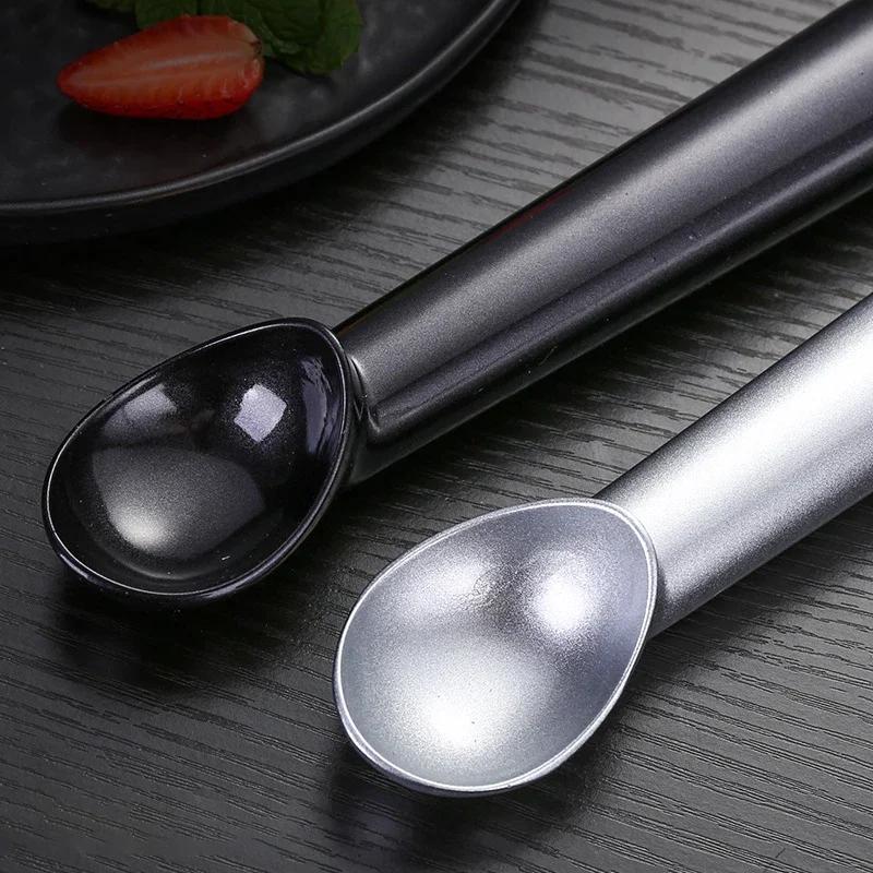 Kopečky na zmrzlinu, lžíce na zmrzlinu, rydlo na ovocné kuličky, lžičky na sušenky, naběračka na jogurt, sorbet, domácí kuchyň, slitinové pomůcky, příslušenství