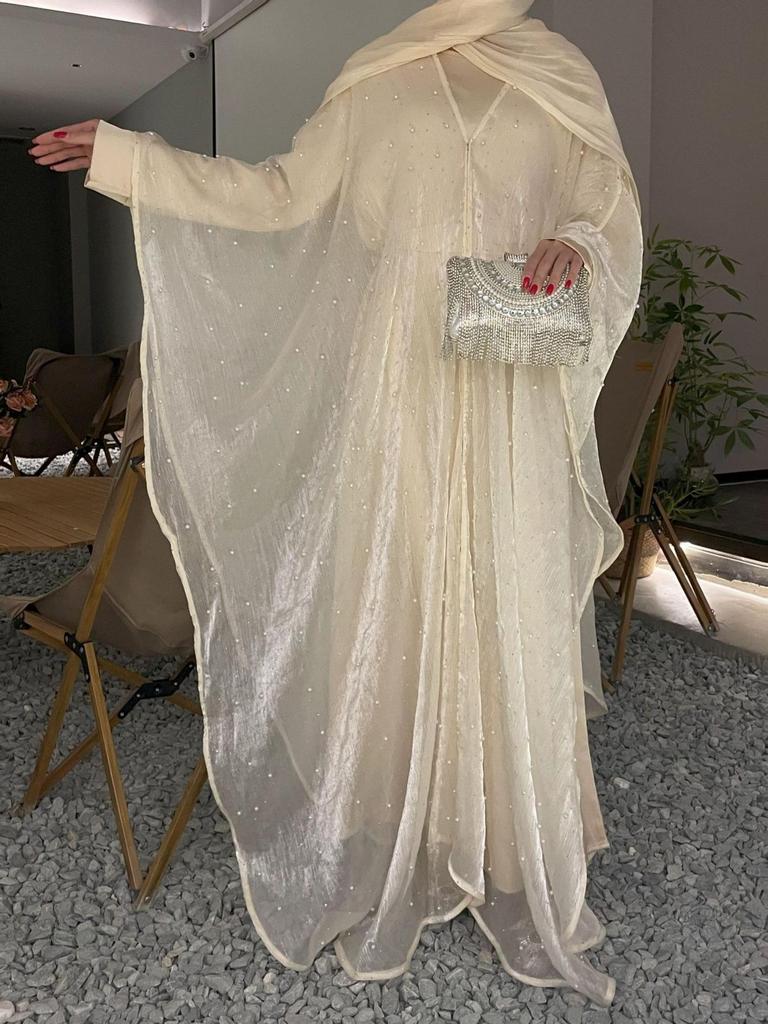 Bescheidenes einfarbiges Perlenkleid für Partys von Frauen aus dem Nahen Osten