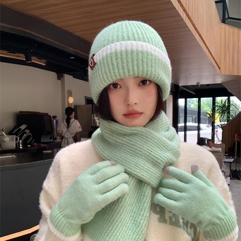 Classic Knit Hat Scarf Gloves Winter Set With Windproof Warmth For Women