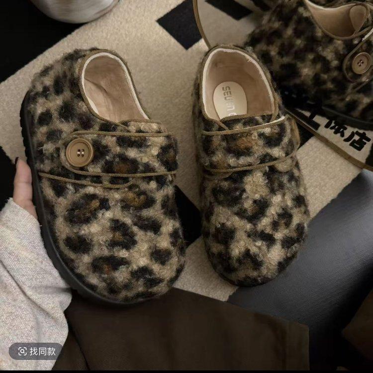 Retro leopard print Mary Jane fluffy shoes women's winter velvet 2025 autumn new versatile warm-soled button shoes