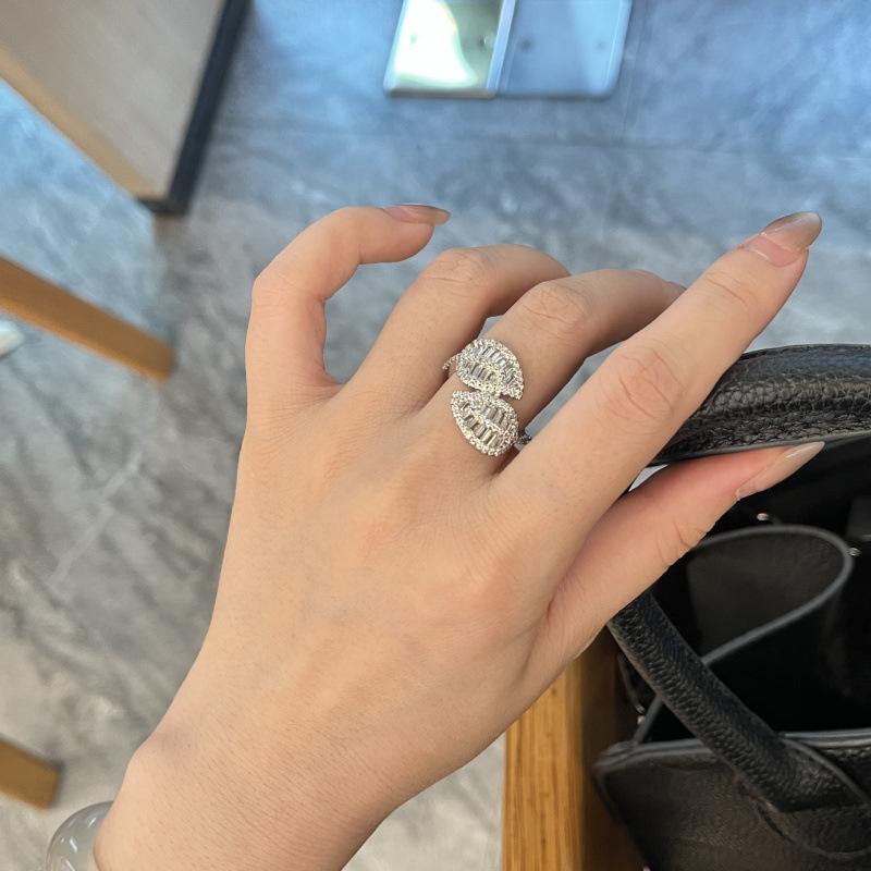 Chic Double Rose Gem Diamond Ring for Women: Unique, Mori Style, Elegant Leaf Design, Fairy Niche стиль 2