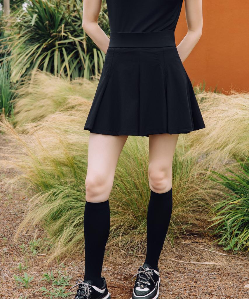 OBER GOLF Air Move Pleated Skirt (Black)