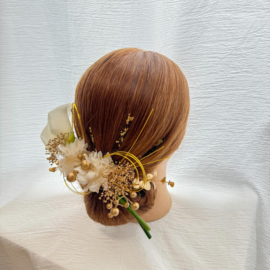 White Calla Lily Hair Ornament with Dried Mizuhiki and Gold Perfect for and and Suitable for Furisode and Shiromuku Kimono Flowers, Leaf,