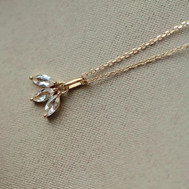 Clover Pendant Clavicle Chain Necklace Jewelry Accessories