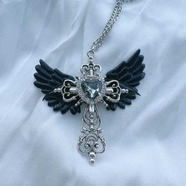 Elegant Y2k Gothic Cross Necklace With Olink Chain And Unique Angel Wing Design