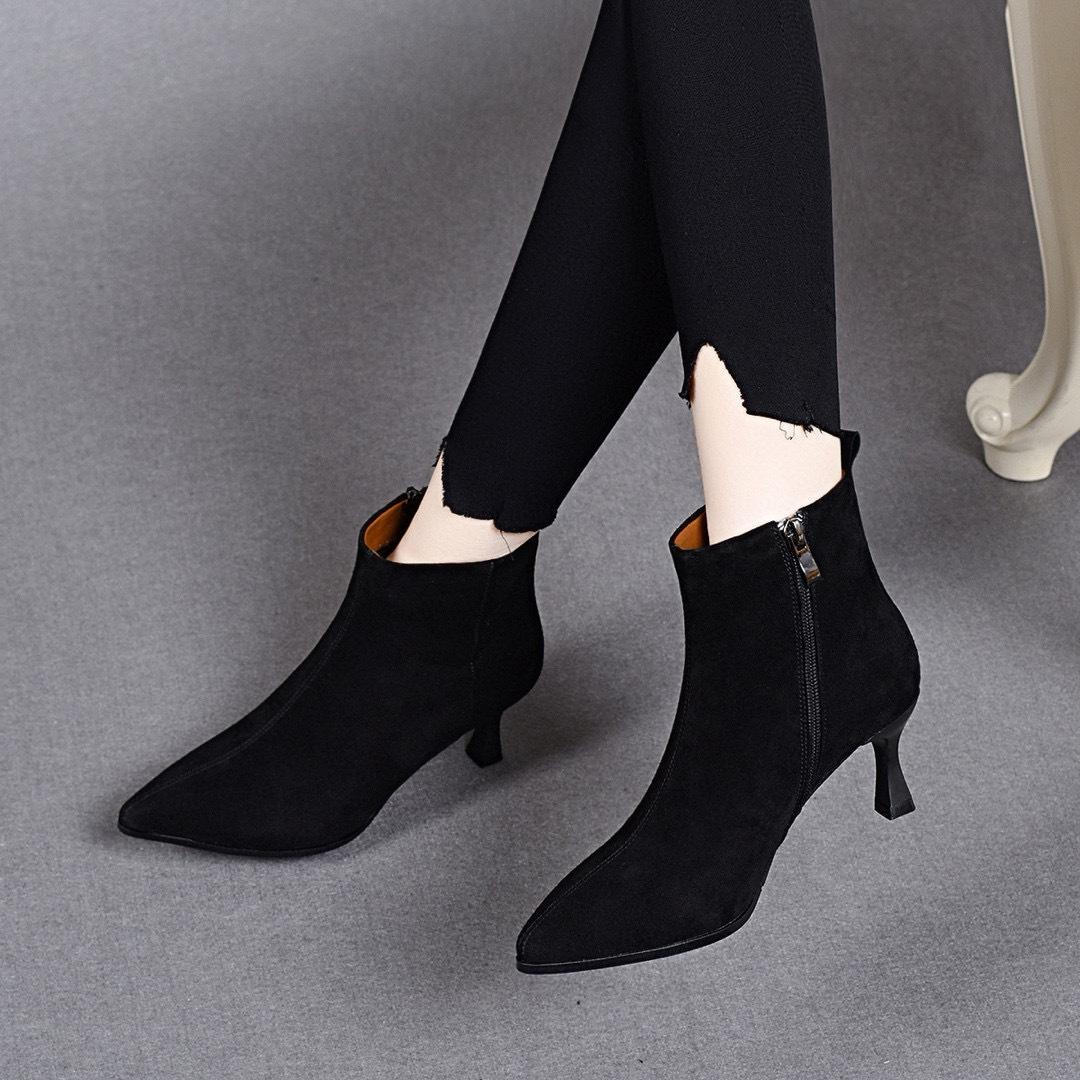 Остроносые короткие ботинки женские осенне-зимние новые простые темпераментные на тонком каблуке короткие ботинки черные ботильоны женские модные ботинки 34 7398₽