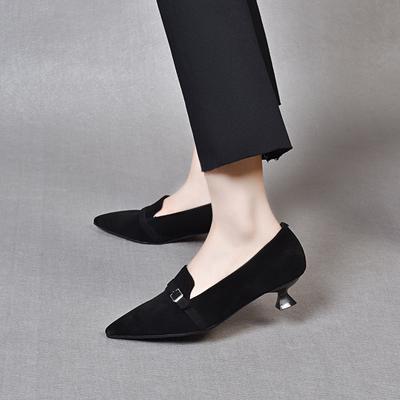 Spitze High Heels Damen Frühling neu elegant Gürtelschnalle leichter Mund Kitten Heel kleine einzelne Schuhe Overalls Damenschuhe