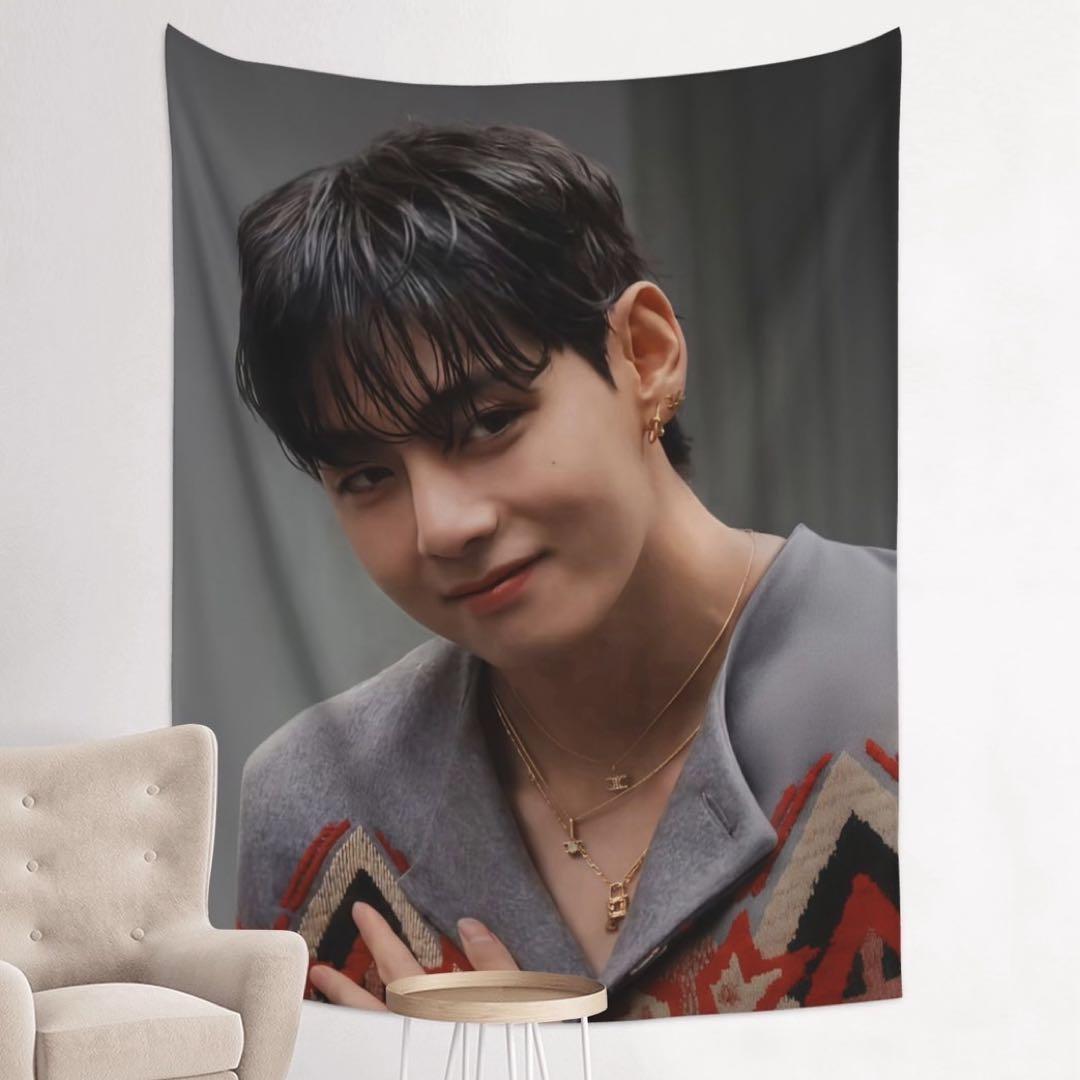 

[USED] BTS Tapestry CELINE Taehyung V Tae
