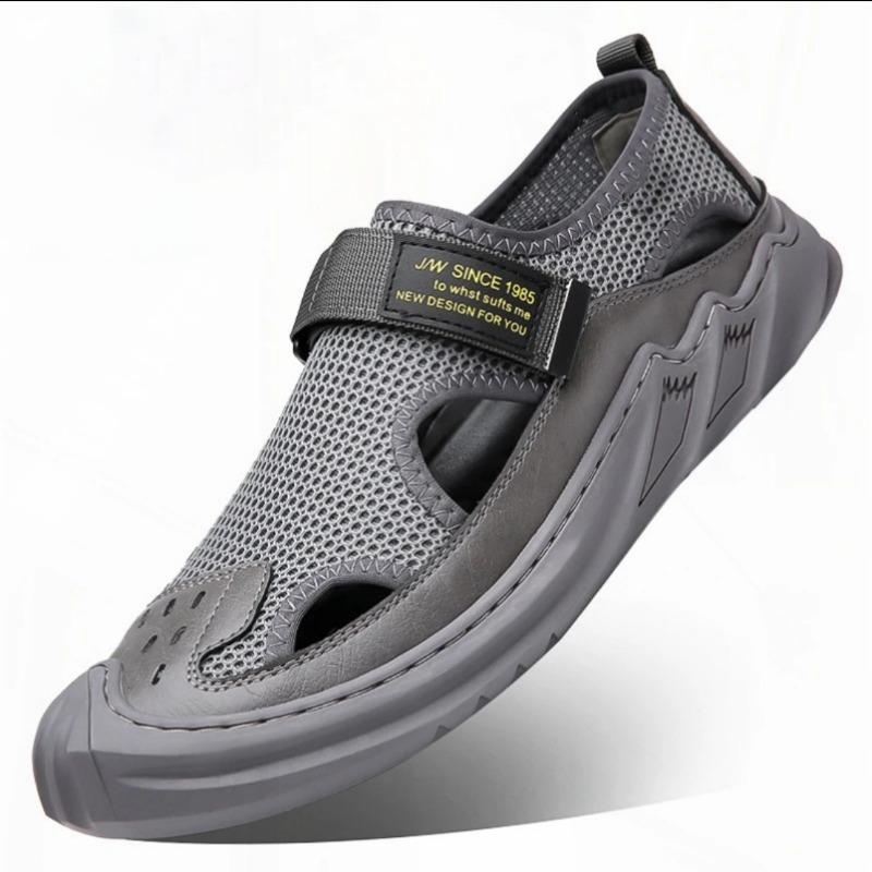 Summer new mesh breathable sports mesh shoes board shoes men's soft leather tide tower men's shoes green sandals men's tide shoes