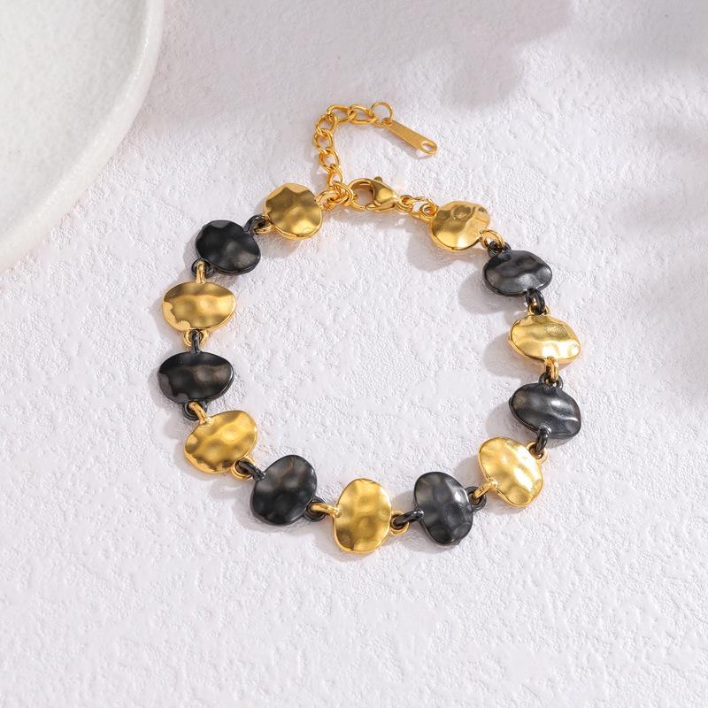 European-Style Hammered Stainless Steel Oval Bracelet - Simple Color Block Design for Autumn/Winter Women's Accessories, High-End Feel