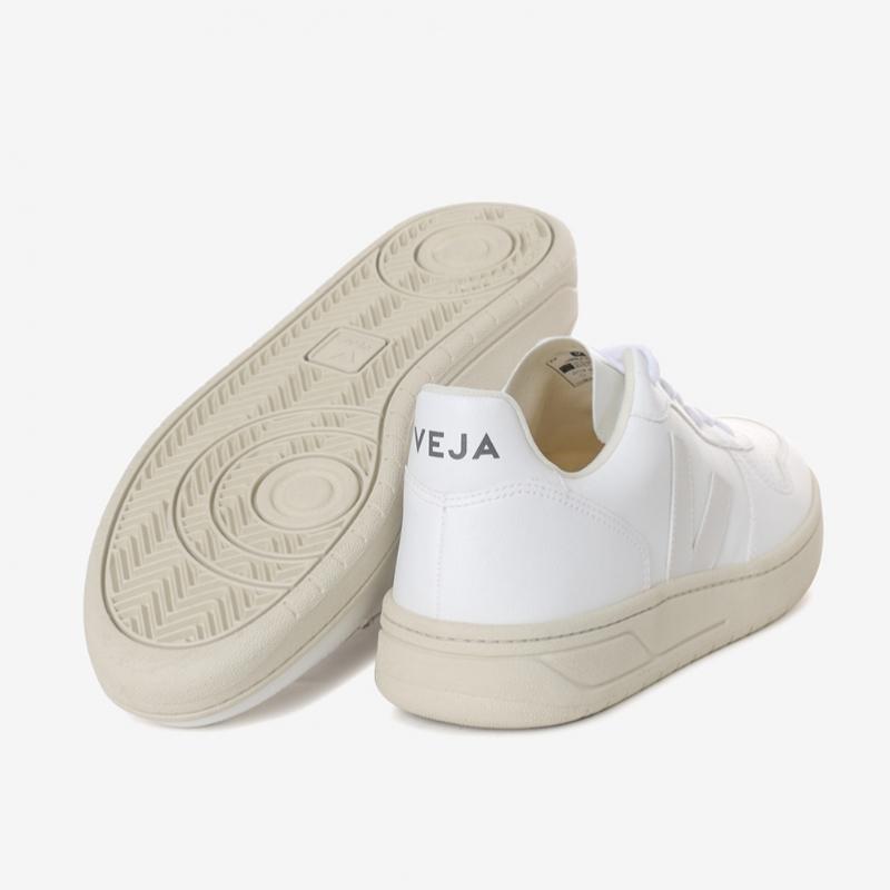 Veja Unisex Leather Sneakers V 10 sVju241Vx07 892