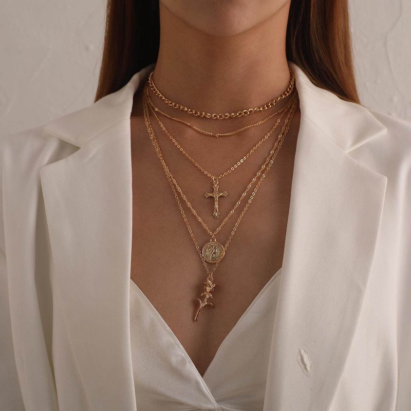 Fashion Cross-Border Sold Jewelry Fashion Cross Queen Head Pendant Necklace Female Elegant Multi-Layer Rose Necklace