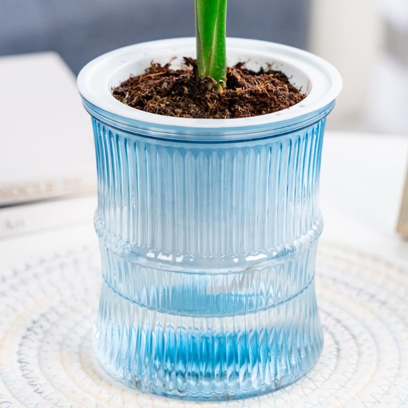 Lightweight Automatic Hydrating Sustaining Plant Container Planter Flower Pot With Vibrant Color Option for Indoor Plant