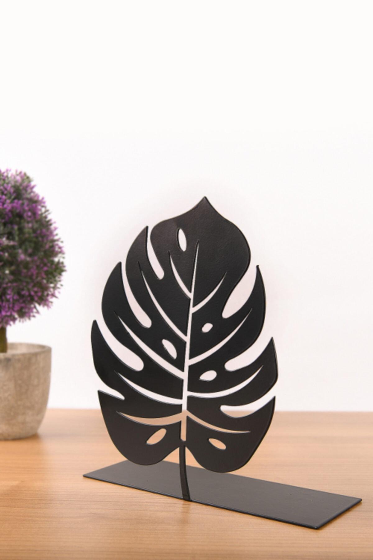 

Металлическая настольная статуэтка Muyika, размер 22х20 см, шт.-м. 22x20