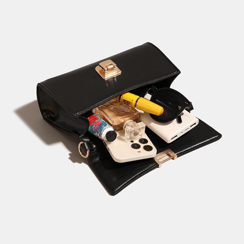 Classic Commuter Women's Bag New European and American Retro Simple Box Small Square Bag One Shoulder Crossbody Bag High End