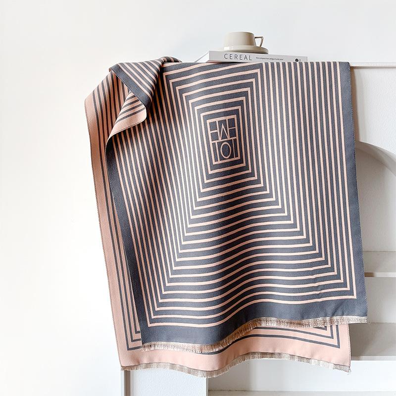 Geometric stripes are contrasting colors, double-sided imitation cashmere scarf, winter high-end warm shawl