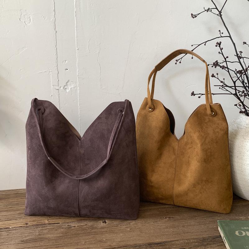 Retro Suede Women's Shoulder Bag 2025 - Large Capacity Tote for Casual and Mother-Child Use