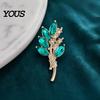 High-cut Transparent Brooch Pin for Women, Marquise Shape Olive Branch Design Vintage Style Rhinestone with Rhinestones, Metal Base Lapel Suits Coats