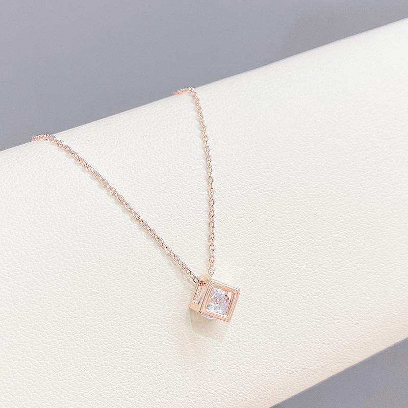 Colares Clássicos Zircão Cristal Dentro Oco Quadrado Aço Inoxidável Colar para Mulheres Coreano Moda Sexy Feminino Clavícula Corrente Jóias