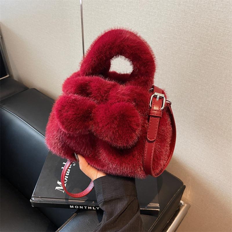 Women's High-End 2025 Plush Shoulder and Messenger Bag - Versatile Autumn/Winter Bucket Bag
