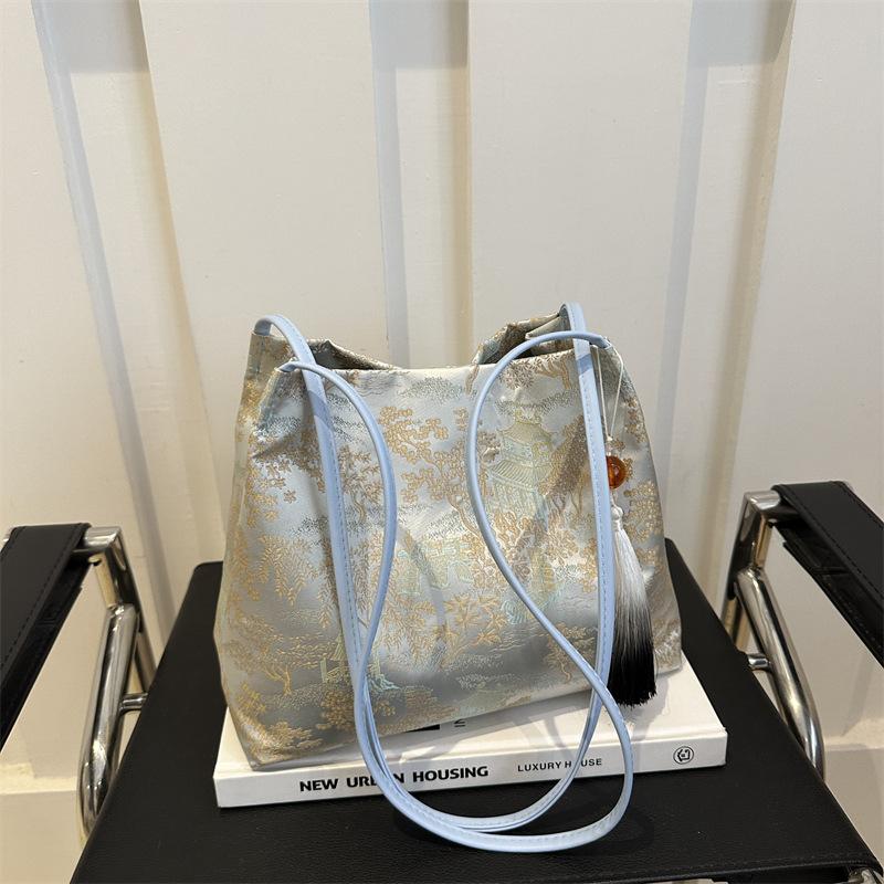 Guofeng Large-Capacity Bag Women'S Summer Exquisite Embroidery Leisure Commuter Tote Bag New Chinese Shoulder Bag