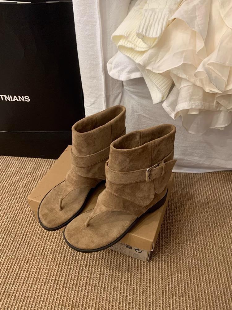 Soft leather herringbone toe sandals women's summer new soft flat-soled cool boots loose sleeve warehouse tube short boots