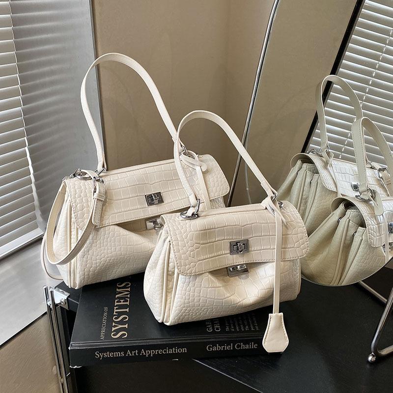 Large Capacity Handbag Women's Fashion Messenger Bag