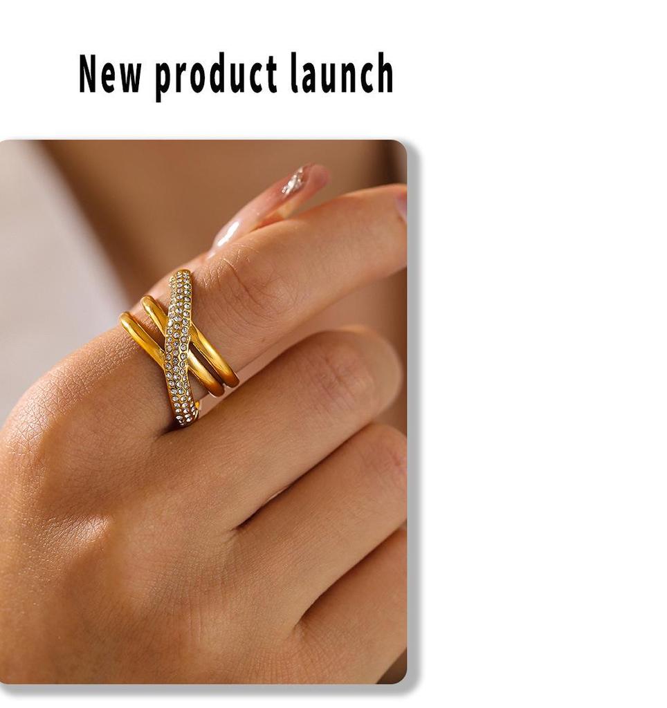 18k Gold-Plated Vintage Criss-Cross Diamond-Set Ring - European & American Chic Style, Non-Fading Stainless Steel.