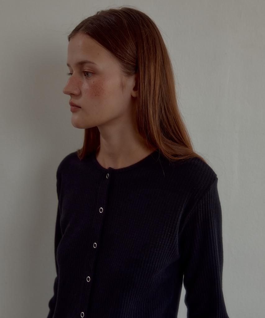 Leterie Basic Button Round Cardigan_Black